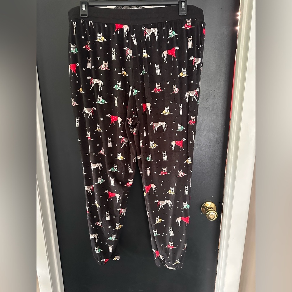 Secret Treasures Black and White Animal Print Pajama Pants